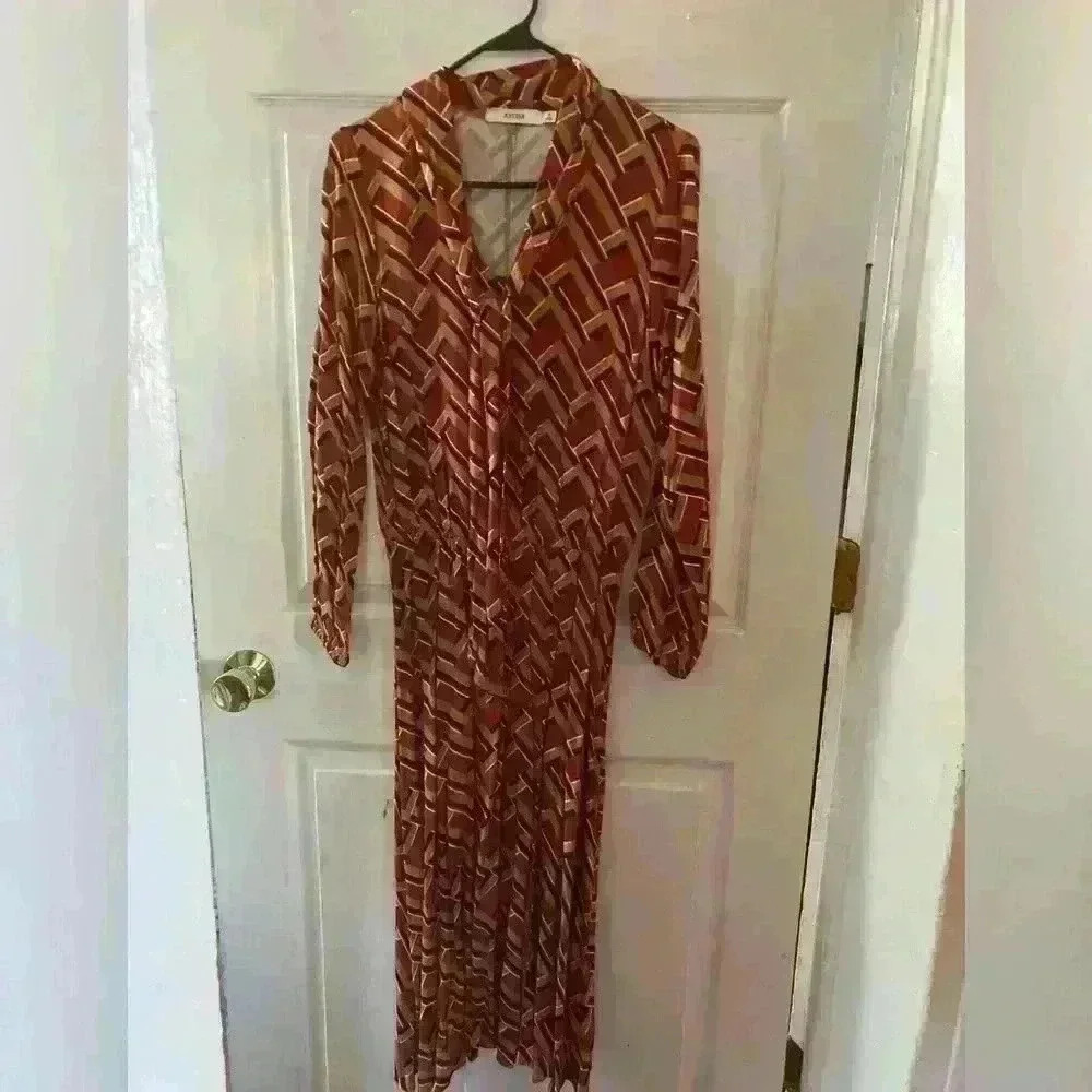Just Fab women’s size small geometric patterned dress